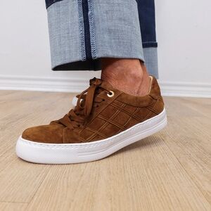 Vaneli Sport Women’s Yashi Sneaker - Cuoio Suede Brown Tan Size 8